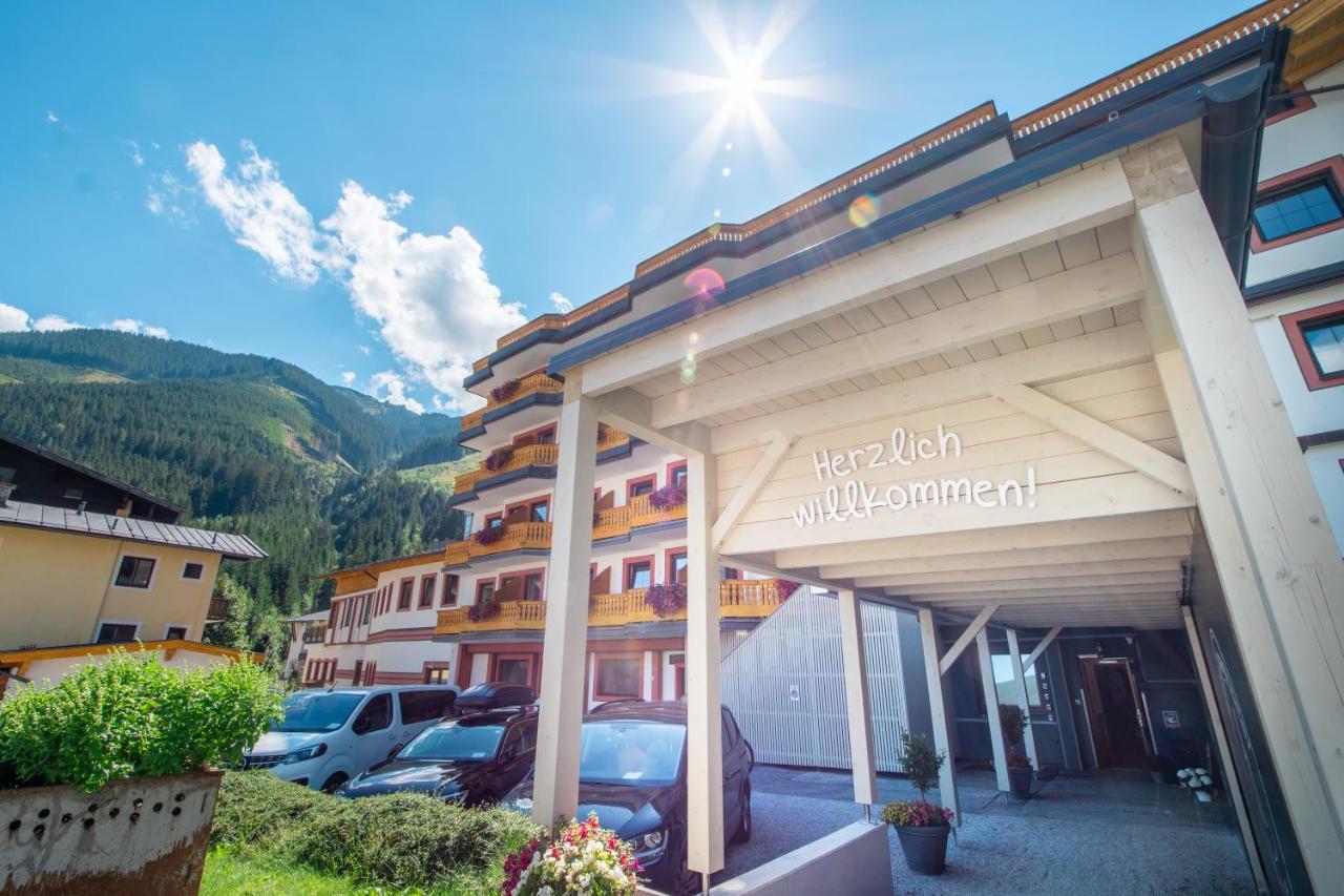 Jufa Alpenhotel Saalbach Luaran gambar