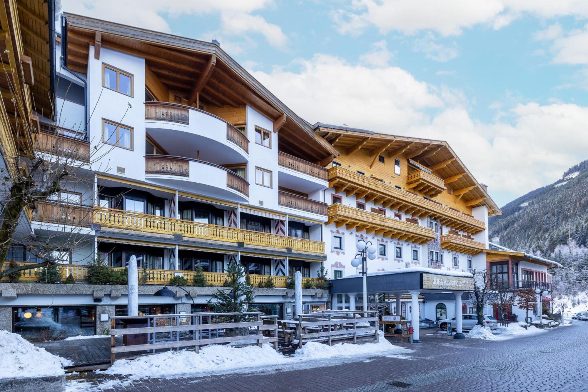 Jufa Alpenhotel Saalbach Luaran gambar